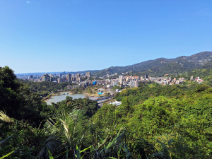 台北內湖三小山 大湖公園-白鷺鷥山-康樂山-明舉山(柿子山)-內溝溪自然生態步道-樂活公園賞櫻