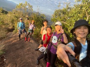 白金縱走石厝山