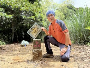 林慶龍  鵝公髻山步道