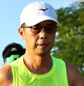 看看張元政的個人專頁