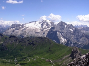 【書摘】《明天到阿爾卑斯山散步吧》－多洛米蒂山脈的女王 馬爾莫拉達山