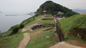 基隆雙塔縱走 由基隆燈塔出發  至球子山燈塔