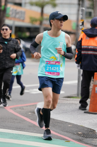 看看邱小毅的個人專頁