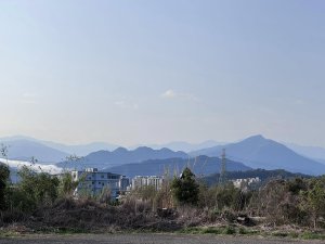 新竹芎林鄉 飛茄石三爺10連峰