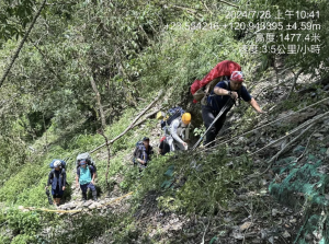 【新聞】挑戰百岳南二段縱走遇颱風 失聯5日今尋獲3人遺體皆罹難