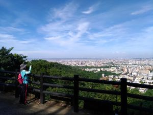 坐公車走小百岳-三汀山