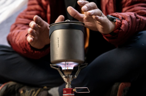 【登山裝備】登山鍋具怎麼選？鈦 vs 鋁 看完你就懂了