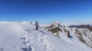 雪山圈谷雪的祭典_2022