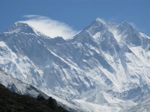【世界山岳小檔案】14座八千巨峰介紹之4~洛茲峰，LHOTSE