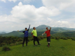 百年坪頂古圳與北五指山之草原驚艷