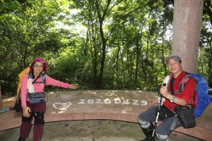 三員縱走─三角山縱走員屯山