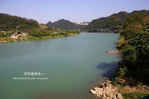 【新北市】新店踏青賞櫻：櫻花街漫步屈尺古道~~
