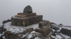 【新聞】玉山於108年12月20日降雪，請留意步道積雪或結冰濕滑狀況。