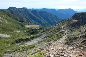 雪山 百岳圈谷/主東峰兩天一夜行程建議