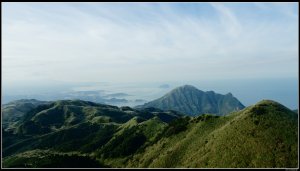 黃金三稜【無耳茶壺山】【半屏山】【燦光寮山】