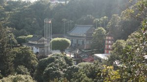 路不熟的山友，圓通寺向往烘爐地，不要誤入彩蝶的大水塔山徑