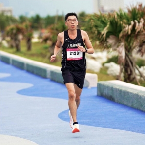 看看輝鴿的個人專頁