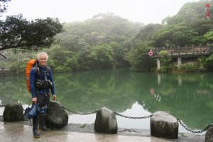 基隆東、西大縱走（深澳山～五坑山～大水窟山～紅淡山～獅球嶺～