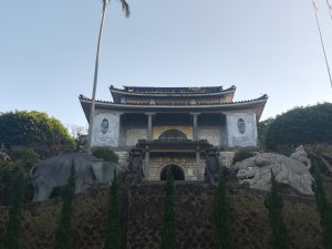 圓通寺登山步道(南山路236巷底登山口路線)