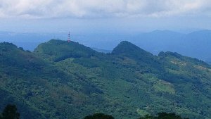 鵝公髻山連走鵝公髻山東北峰