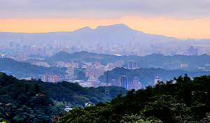 二格山列縱走（鵝角格山，鵝角格山東峰，三玄宮山，十六分山，貓空尖）