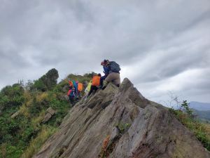 煙囪稜，哈巴狗岩，555峰，鋸齒稜，金手指，勸濟堂O走