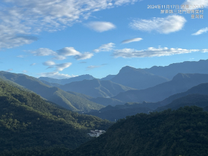 尾寮山友賀Tina和小金登頂百次