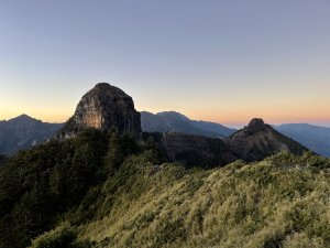 【大霸尖山】世紀奇峰三天二夜｜入住五星級九九山莊、在小霸看見山友的浪漫