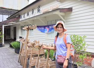 菁桐火車站- 菁桐古道- 磐石嶺古道- 汐平路產業道路約2.5k- 平溪火車站，約10k，約4小時，累積爬升413m