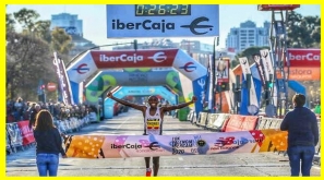 Rhonex Kipruto 穿 Adidas 破10k 路跑世界紀錄！