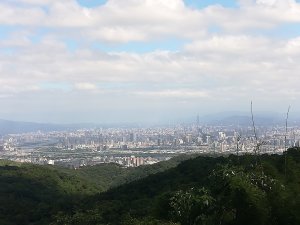 遠得要命王國—樹林大棟山，充分訓練腿部肌肉