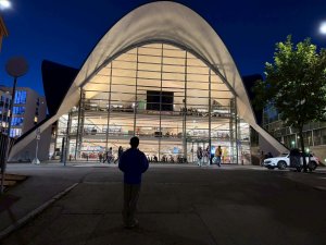 Norway-Tromso-Fjellheisen纜車-北極大教堂-徒步區散步-世界最北麥當勞