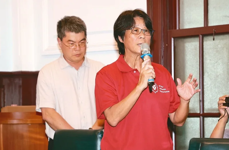【新聞】足協祭重處！周台英處分出爐 註銷教練證並逐出球壇