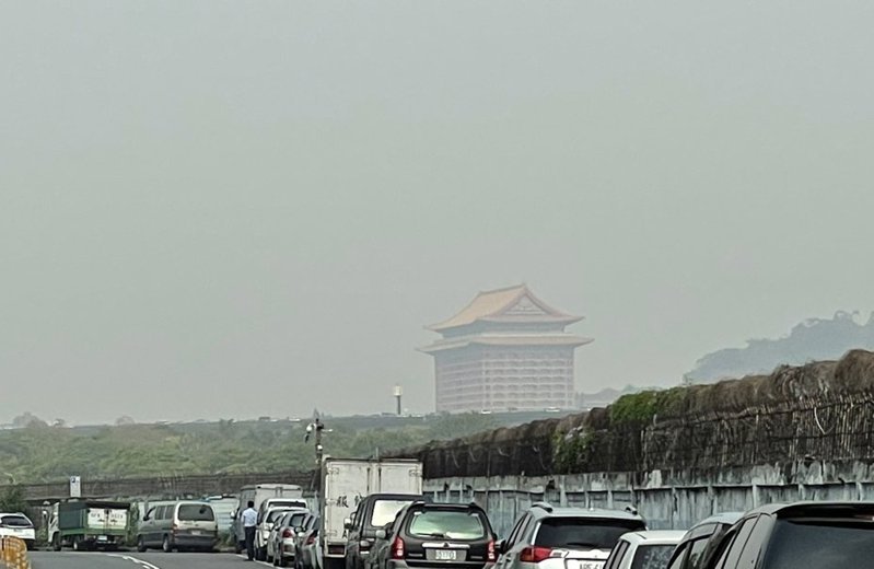 【天氣動態】西部從南到北空品劣！ 鄭明典、彭啟明：別在戶外運動