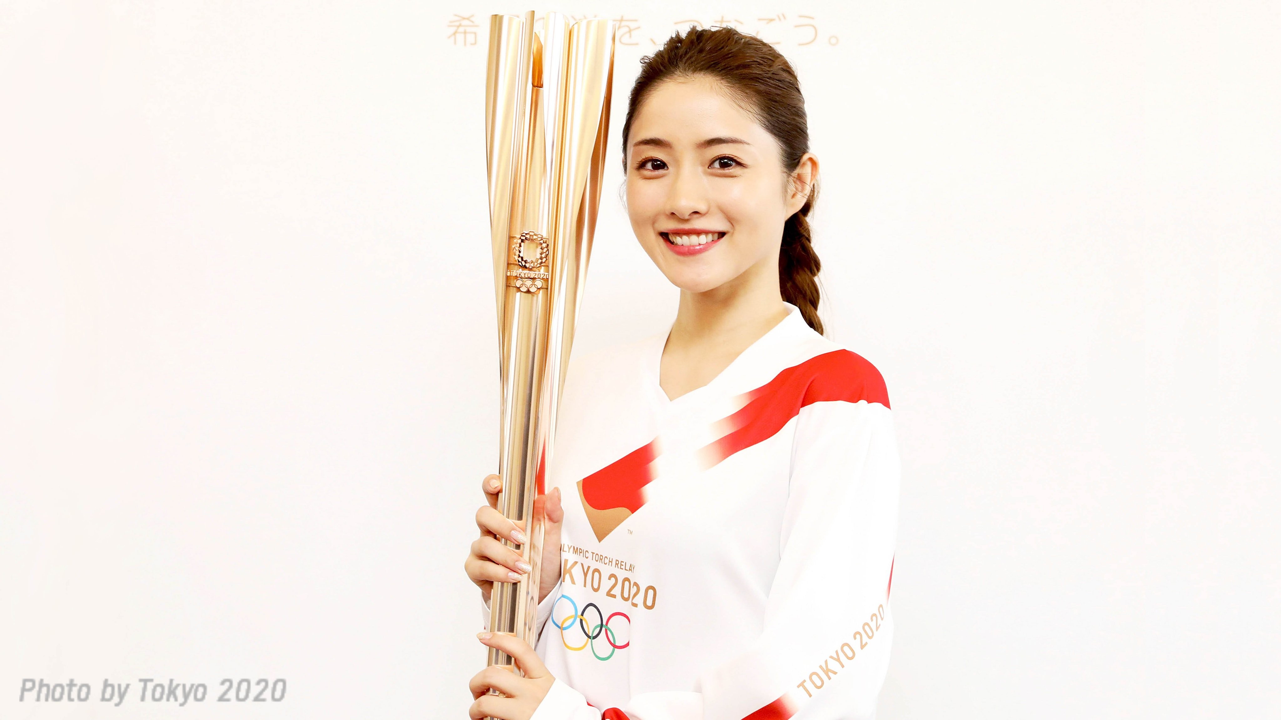 【話題】石原聰美領跑東奧聖火 感性喊「有目標就有希望」