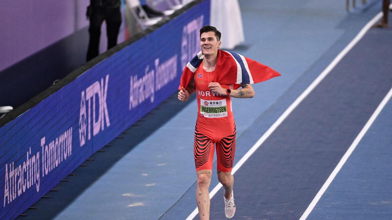 【訓練】Jakob Ingebrigtsen 賽前訓練公開!6x400+6x300 模擬比賽節奏!
