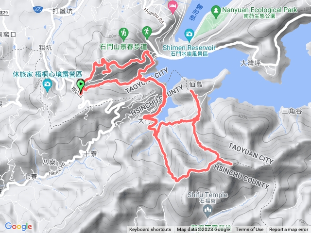 石門山縱走石牛山，南端入口，石門山，福德廟，聖義宮，卡拉OK，漢威亭，湖畔，廢棄鐵皮屋，蓬萊仙島南峰，蓬萊仙島主峰，高壓電塔，石牛山，油井窩山，大板根樹