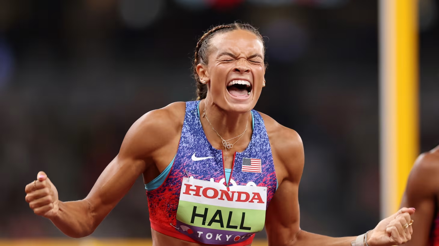 【世錦賽】從傷病到金牌！睽違 32 年美國好手 Anna Hall 奪七項全能冠軍！