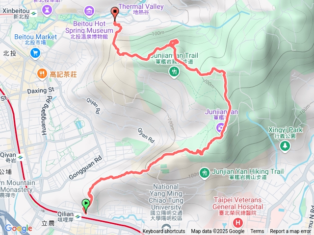 軍艦岩（東華公園進、熱海登山口出）