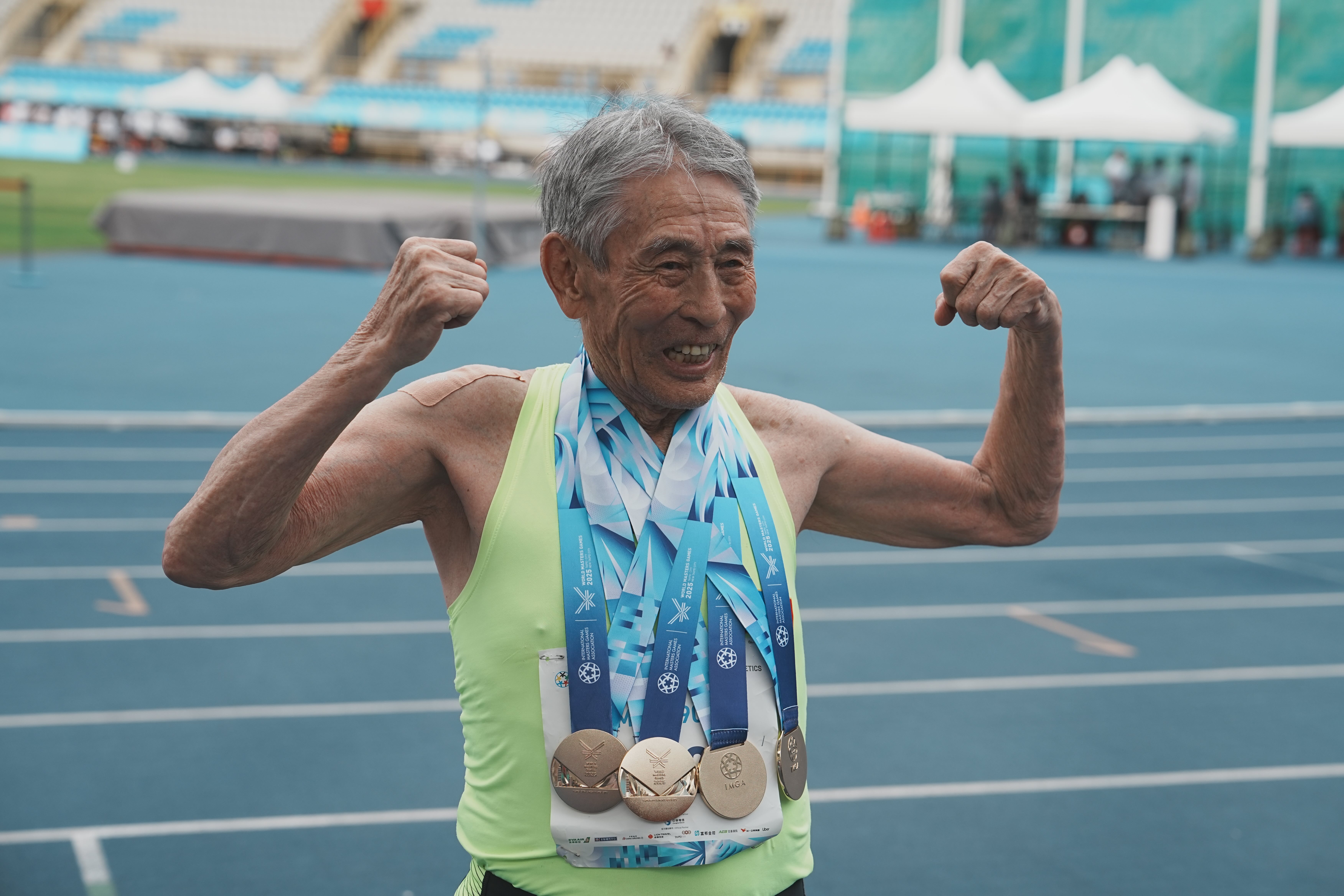 【世壯運】91 歲地表最強爺爺 Tseren 五金到手！他用雙腳證明夢想不會老