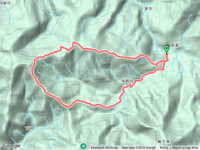 灣潭土地公～南勢坑古道（大河戀）～雙溪口古厝～北宜古道（下洞山、土地公、頂河崙）～三叉峰～灣潭竹子山～南勢坑山～灣潭土地公。 （新北雙溪坪林）
