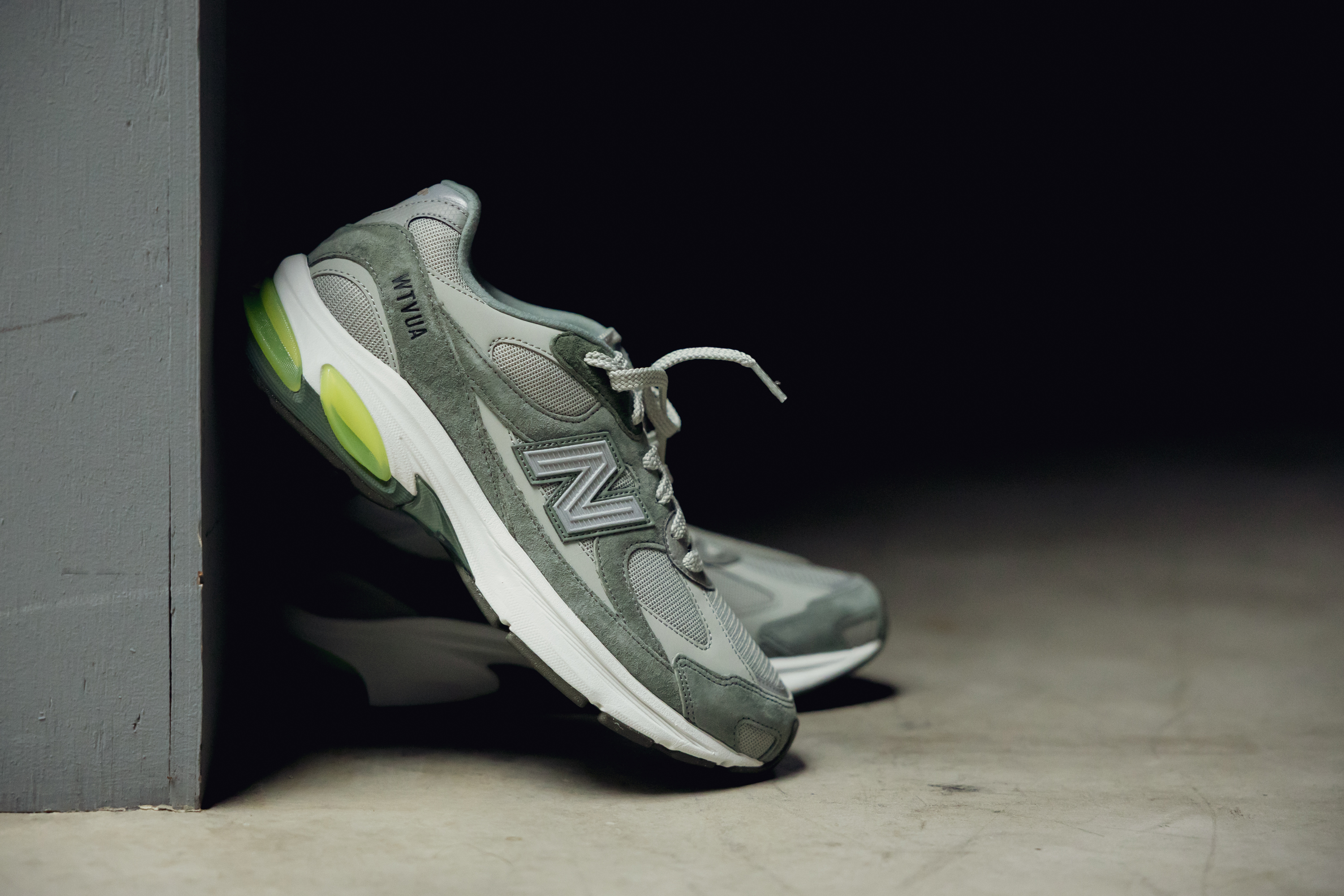 【品牌動態】New Balance 攜手 WTAPSⓇ 推出全新 2010 聯名鞋款