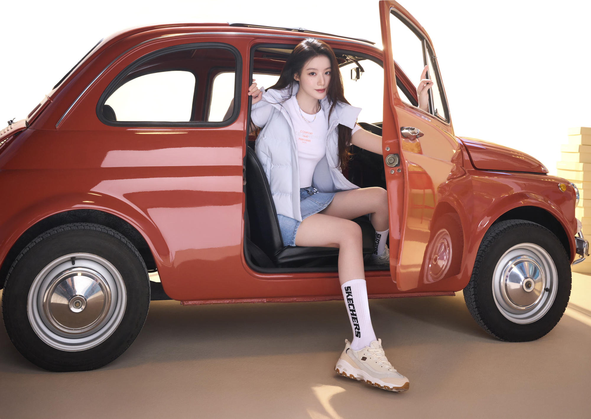 【品牌動態】舒華化身聖誕大使暖心降臨 SKECHERS 12 月打造沉浸式節慶體驗