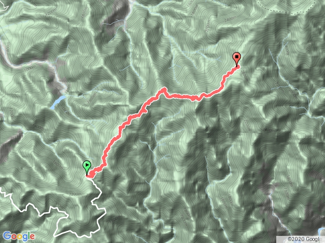 船形山、鞍馬山下小雪山遊客中心