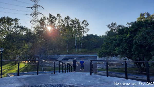 《台中》午後斜陽｜中科東大公園步道202311042336971