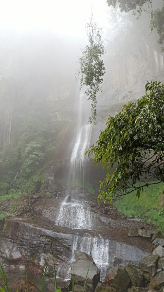 風雨飄搖中的石夢谷、情人谷瀑布步道1134887