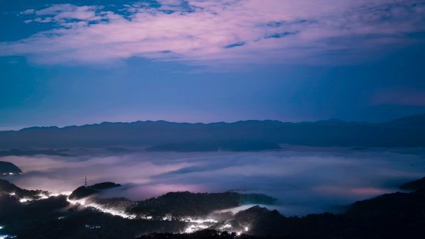 #二格山 #琉璃光 #霞光 #火燒雲 #雲海流瀑 #日出 8/202864863