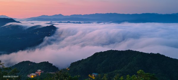 二格山 #琉璃光 #雲海流瀑 #雲瀑 #火燒雲 #日出 6/222817107
