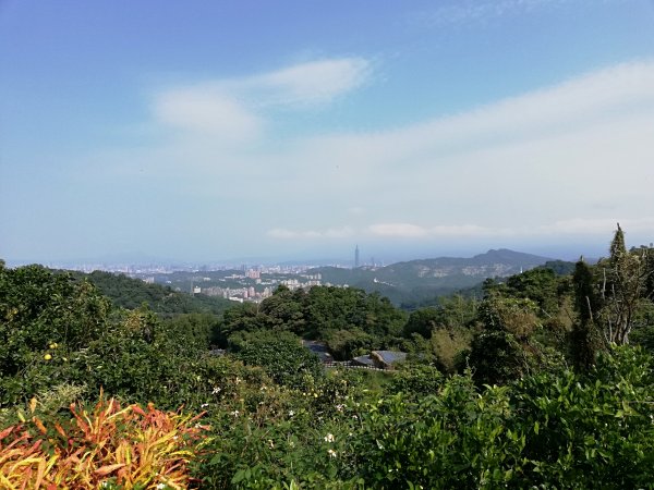 ~ 銀河洞越嶺登山步道 ~703560