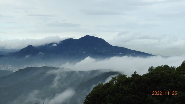 雲霧飄渺間的台北盆地&觀音山1926221